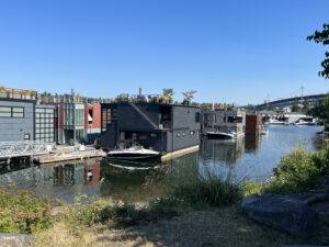 House boat Seattle painting project